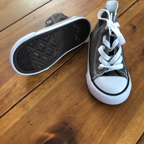 Gray Converse - Picture 2 of 3